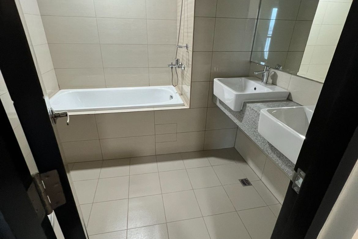 3 Bedroom Condo for Rent in Bayshore Residential Resort, Tambo, Parañaque, Metro Manila photo 5