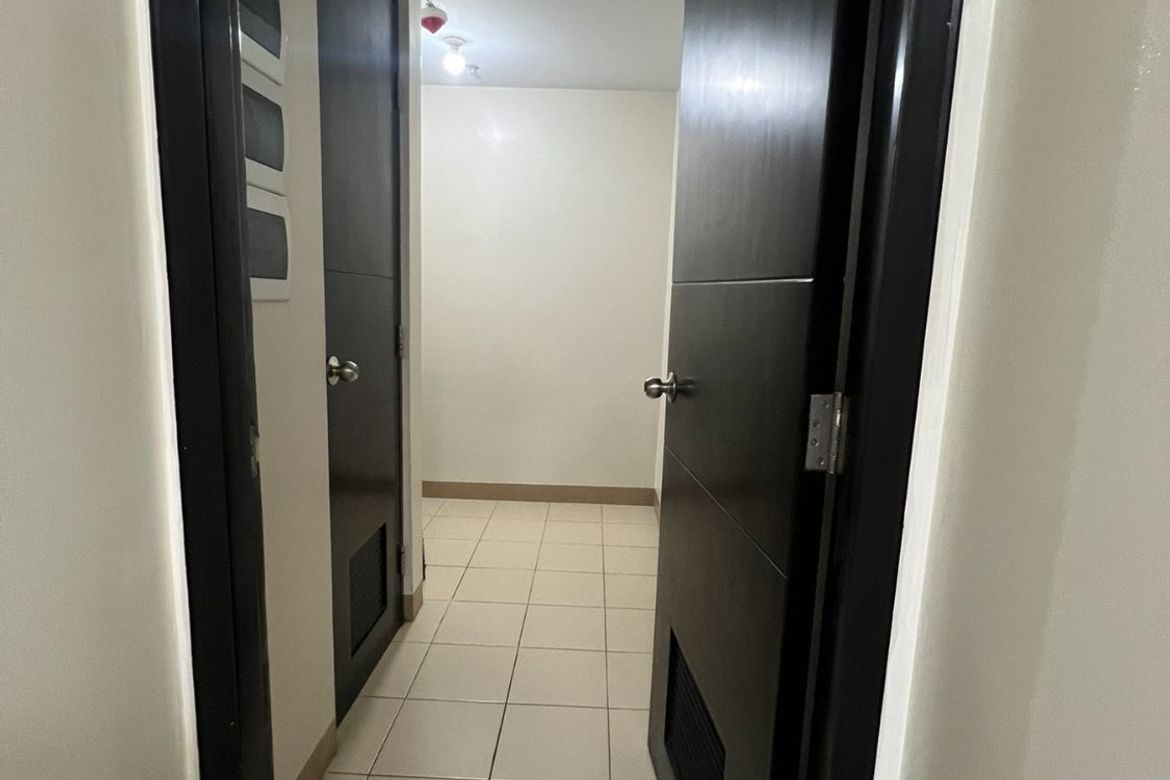 3 Bedroom Condo for Rent in Bayshore Residential Resort, Tambo, Parañaque, Metro Manila photo 8