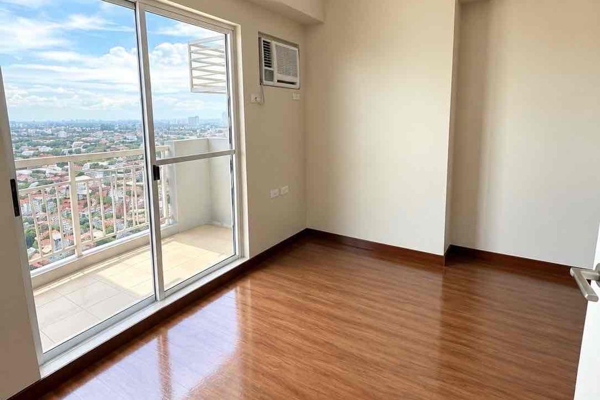 3 Bedroom Condo for Rent in Cameron Residences, Mariblo, Quezon City, Metro Manila