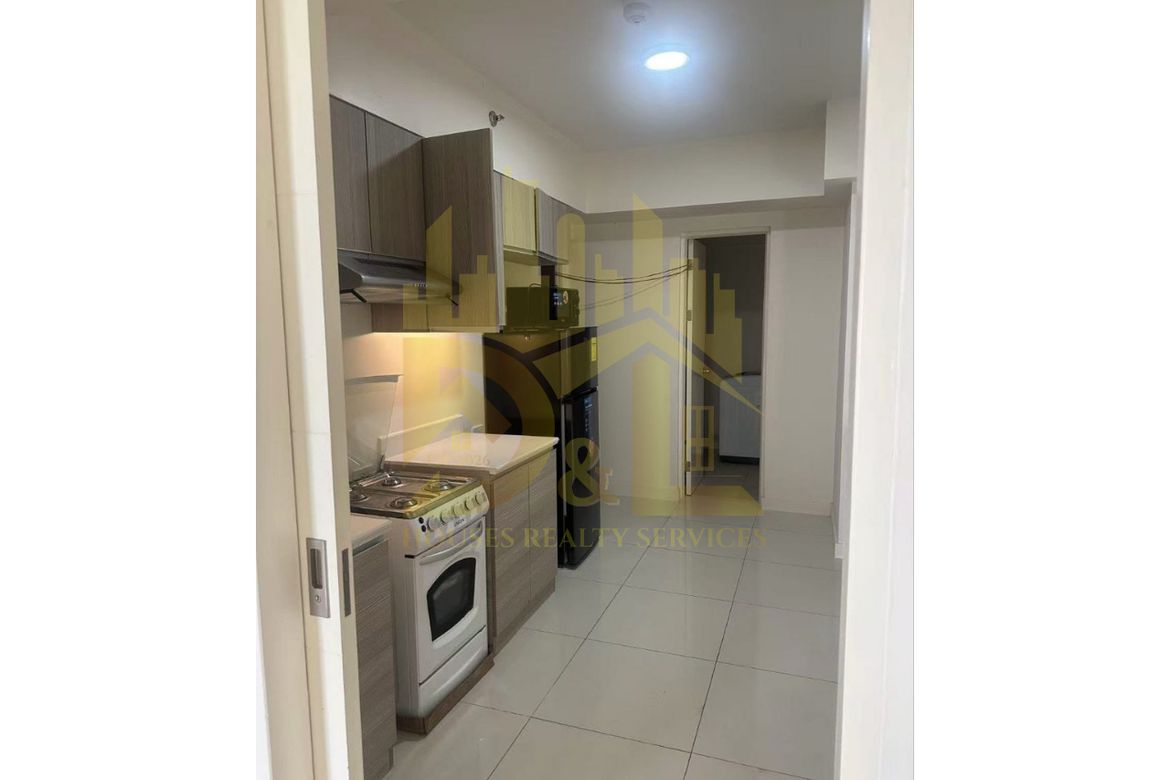 3 Bedroom Condo for Rent in Don Galo, Parañaque, Metro Manila photo 2