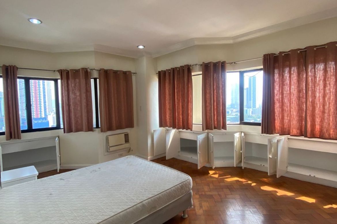 3 Bedroom Condo for Rent in Malate, Manila, Metro Manila near LRT-1 Vito Cruz photo 3