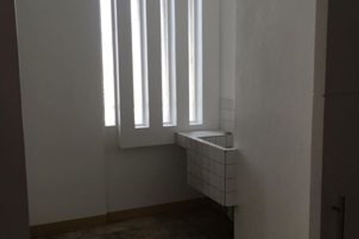 3 Bedroom Condo for Rent in Malate, Manila, Metro Manila near LRT-1 Vito Cruz photo 5