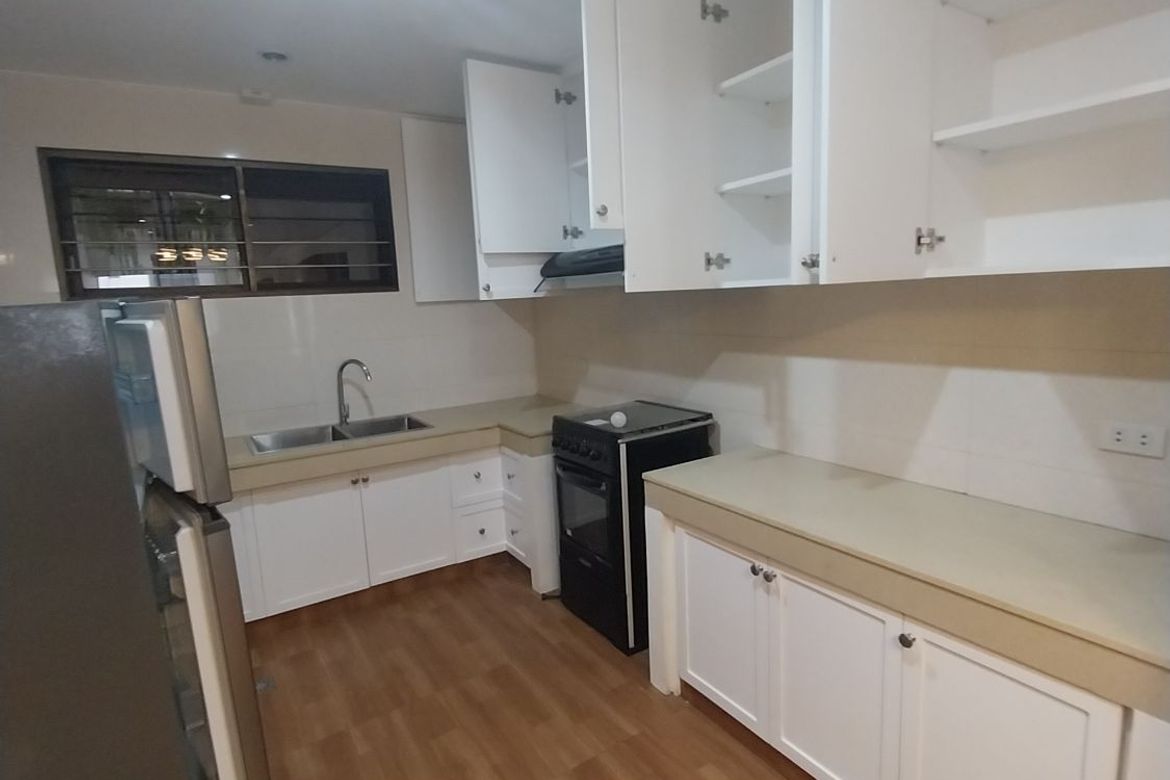 3 Bedroom Condo for Rent in Malate, Manila, Metro Manila near LRT-1 Vito Cruz photo 4