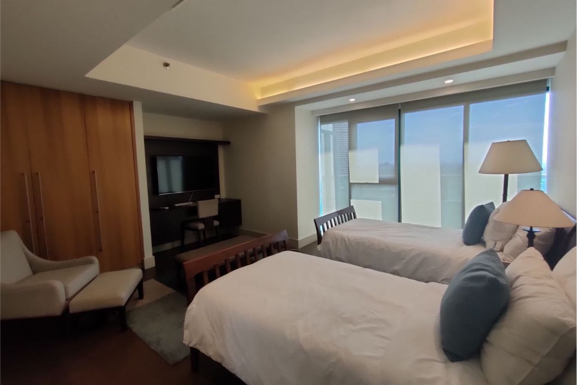 3 Bedroom Condo for Rent in Rockwell, Makati, Metro Manila near MRT-3 Buendia photo 4