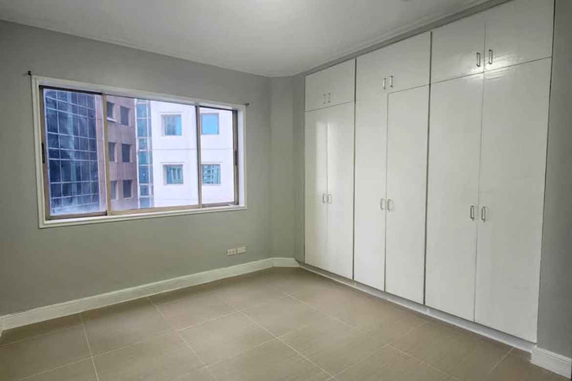 3 Bedroom Condo for Rent in San Antonio, Pasig, Metro Manila near MRT-3 Ortigas photo 5