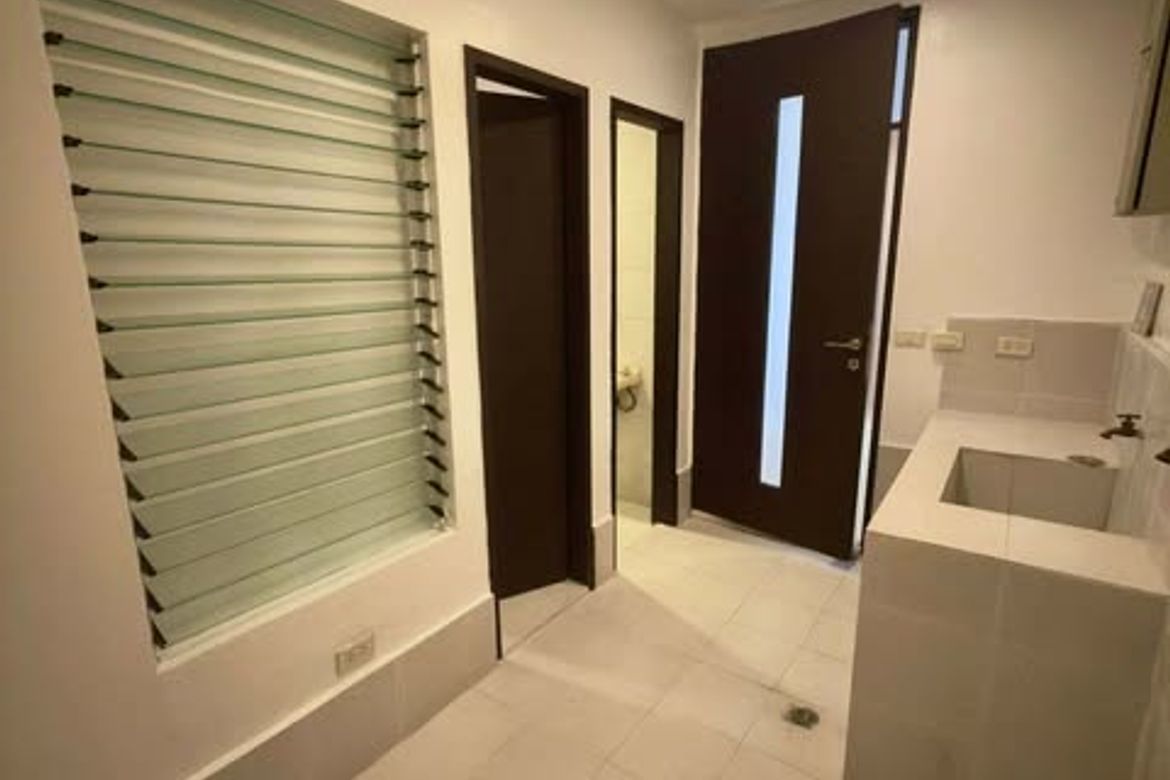 3 Bedroom Condo for Rent in San Nicolas, Pasig, Metro Manila photo 2
