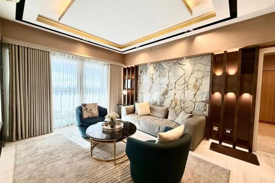 3 Bedroom Condo for Rent in Wack-Wack Greenhills, Mandaluyong, Metro Manila near MRT-3 Shaw Boulevard