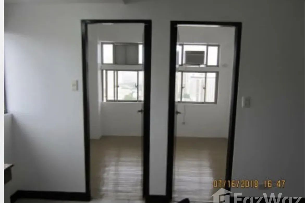 3 Bedroom Condo for Sale in Adriatico Place, Malate, Manila, Metro Manila near LRT-1 Vito Cruz – photo 6