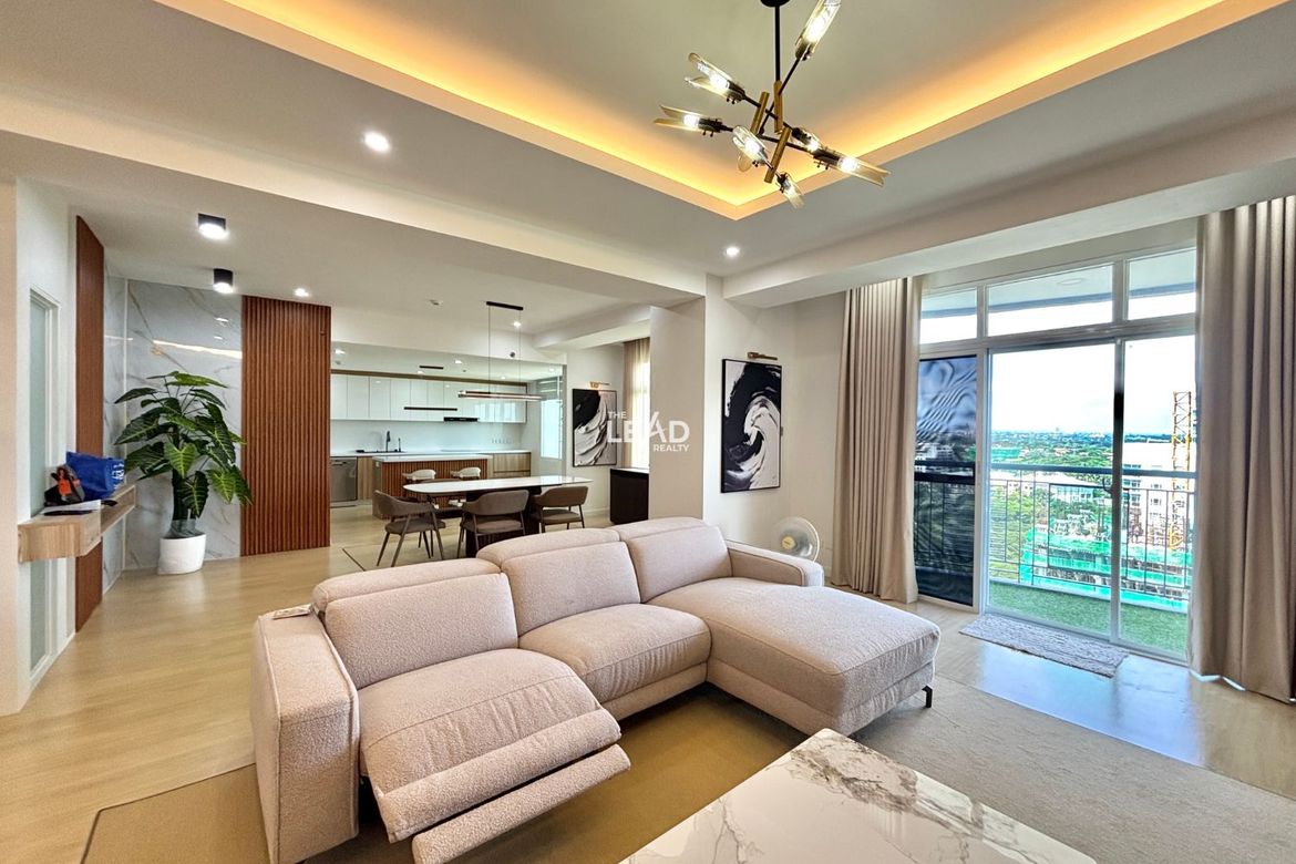 3 Bedroom Condo for Sale in Alabang, Muntinlupa, Metro Manila