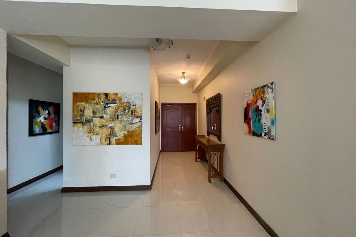 3 Bedroom Condo for Sale in Alabang, Muntinlupa, Metro Manila – photo 4