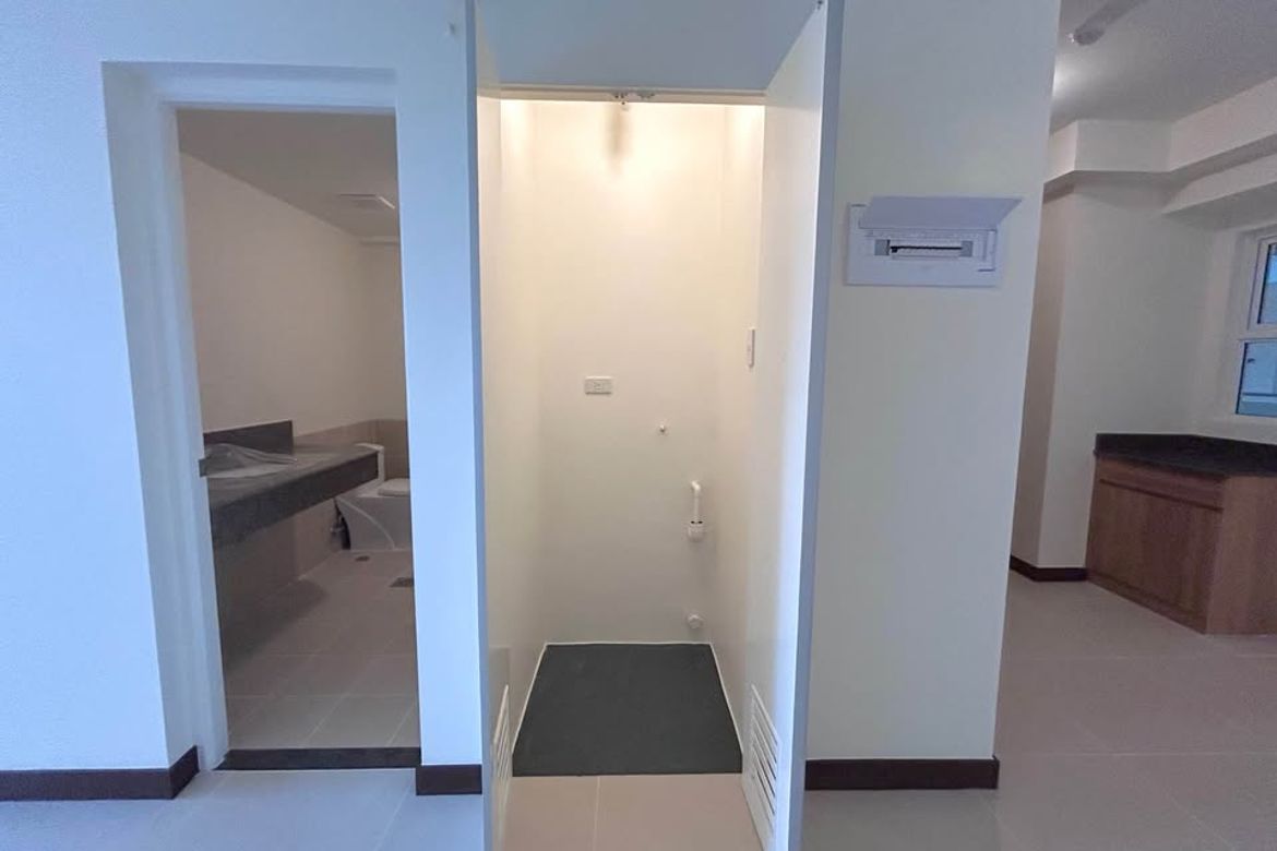 3 Bedroom Condo for Sale in Alder Residences, San Miguel, Taguig, Metro Manila – photo 3