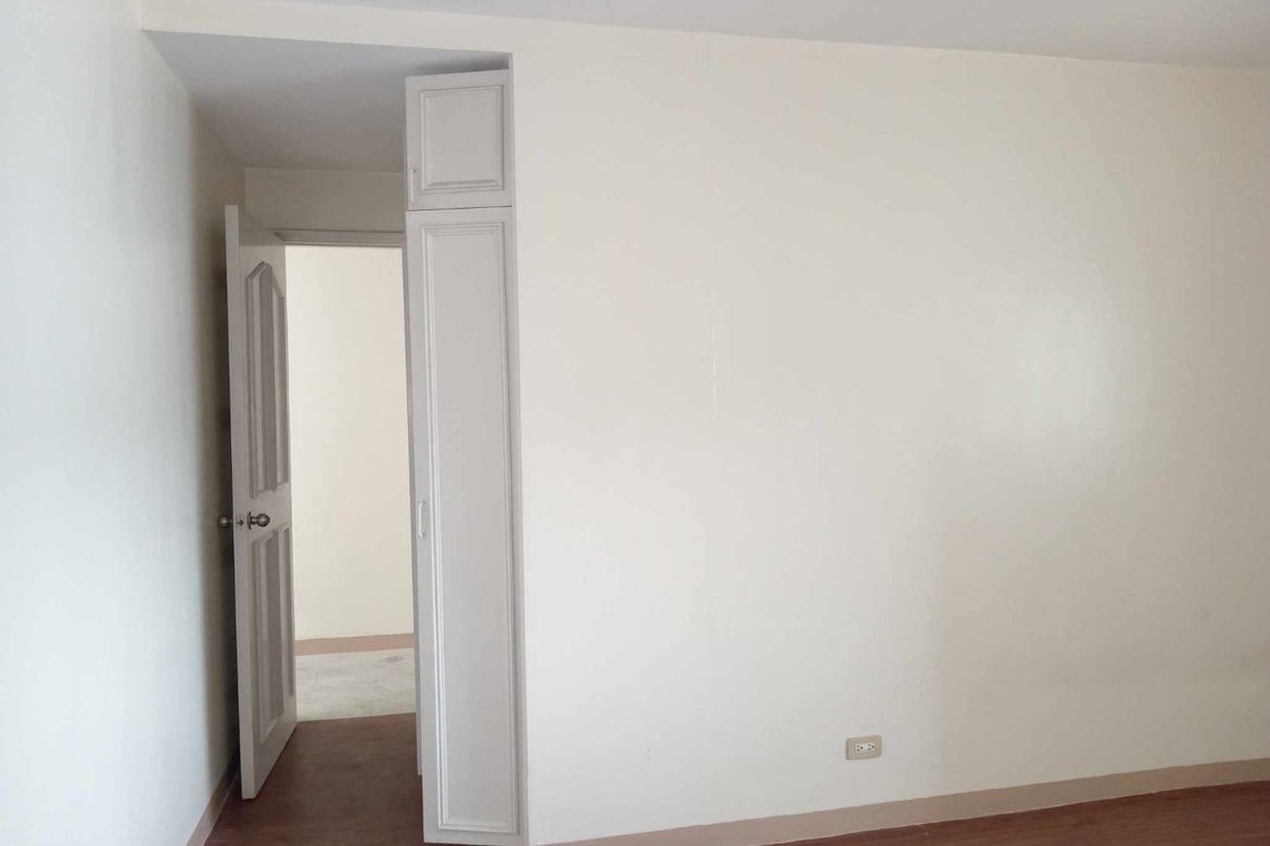 3 Bedroom Condo for Sale in Antel Seaview Towers, Barangay 76, Pasay, Metro Manila near LRT-1 Libertad – photo 2