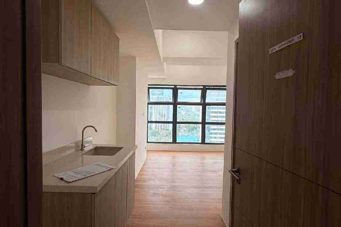 3 Bedroom Condo for Sale in Aruga Resort and Residences, Punta Engaño, Lapu-Lapu, Cebu