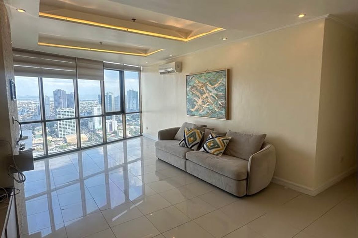 3 Bedroom Condo for Sale in Astoria Plaza, San Antonio, Pasig, Metro Manila near MRT-3 Shaw Boulevard – photo 5