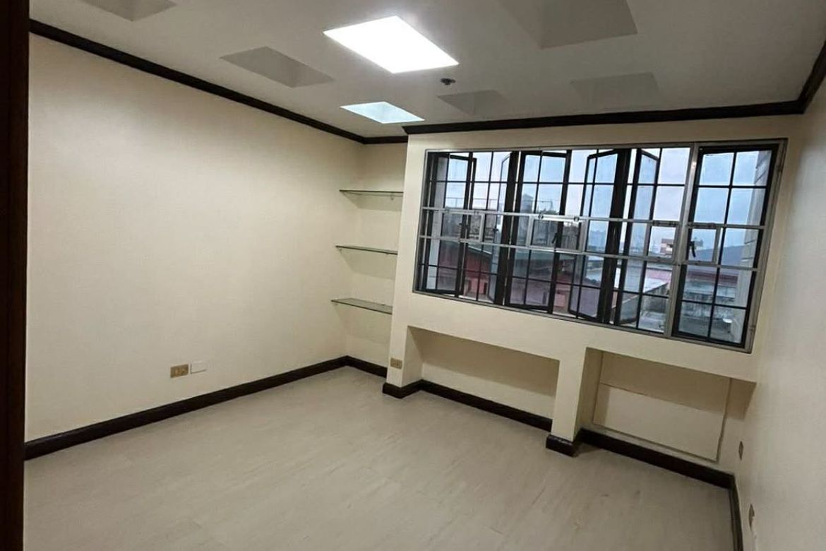 3 Bedroom Condo for Sale in Barangay 45, Caloocan, Metro Manila near LRT-1 5th Avenue – photo 5