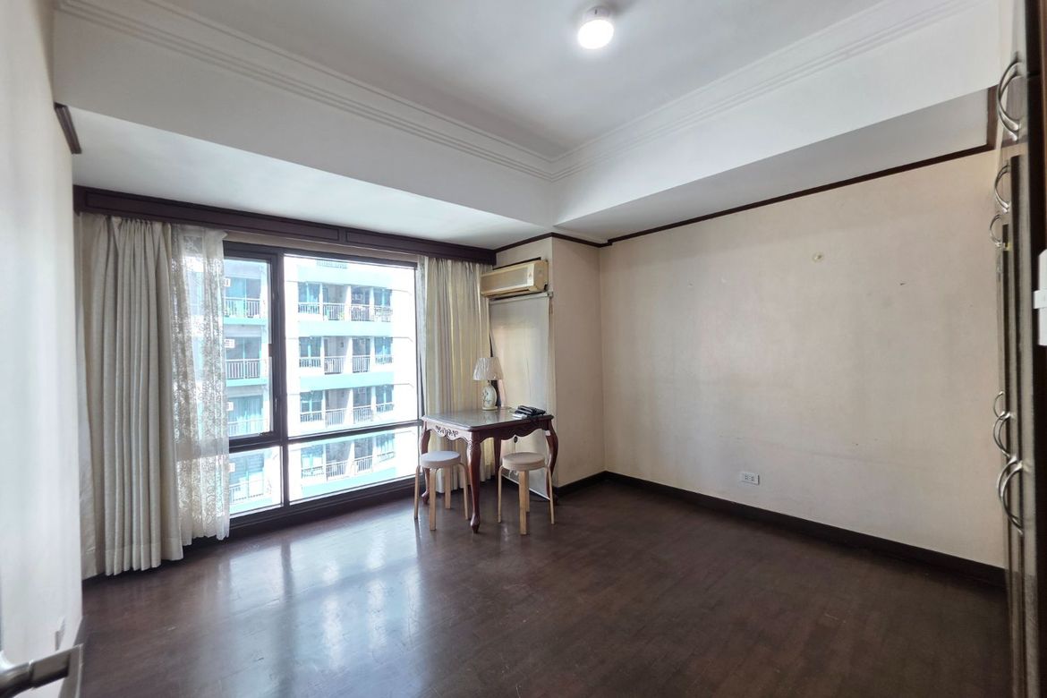 3 Bedroom Condo for Sale in Bay Garden Club and Residences, Barangay 76, Pasay, Metro Manila near LRT-1 Libertad