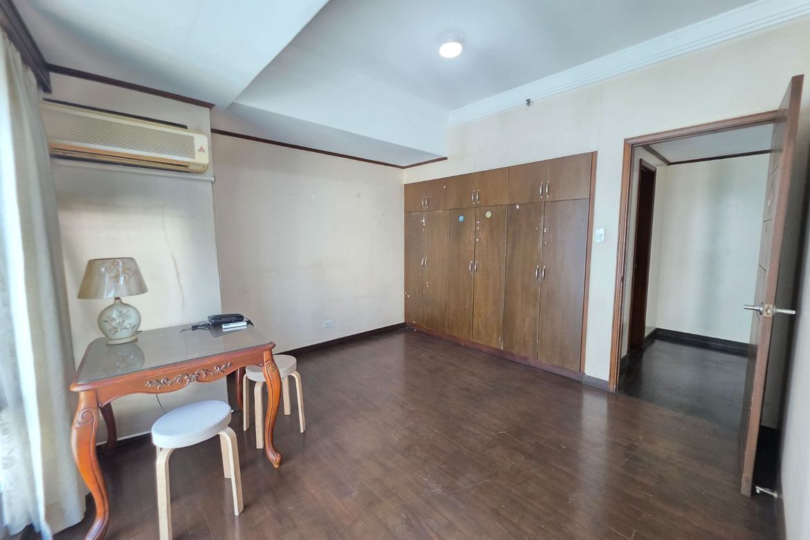 3 Bedroom Condo for Sale in Bay Garden Club and Residences, Barangay 76, Pasay, Metro Manila near LRT-1 Libertad – photo 2