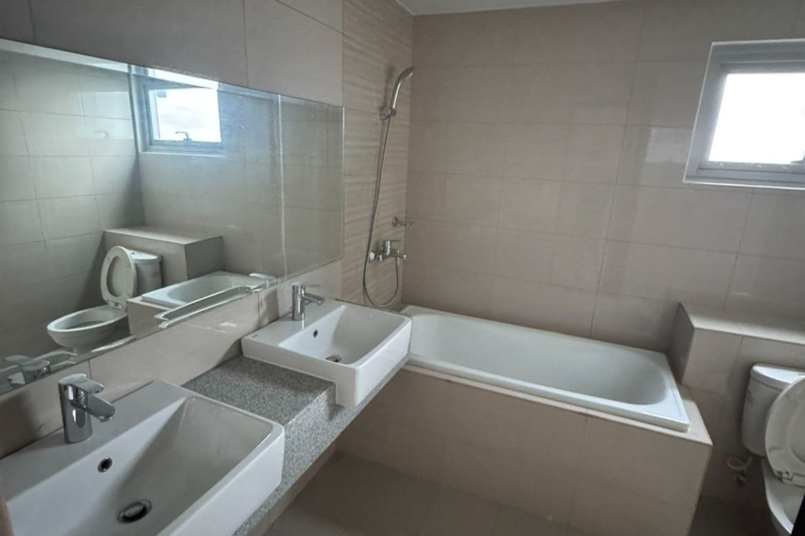 3 Bedroom Condo for Sale in Bayshore Residential Resort, Tambo, Parañaque, Metro Manila – photo 6