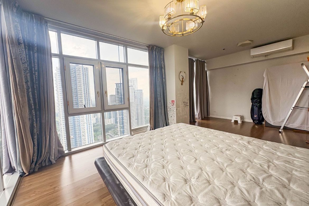 3 Bedroom Condo for Sale in BGC, Taguig