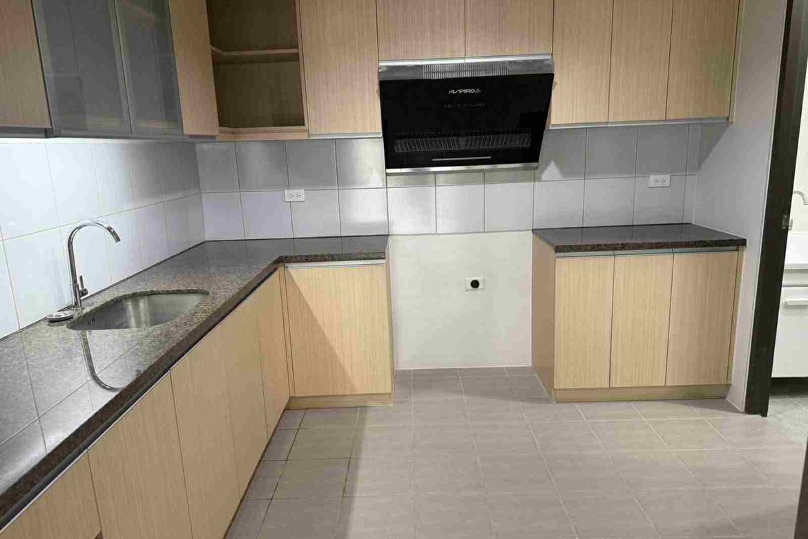 3 Bedroom Condo for Sale in Binondo, Manila, Metro Manila near LRT-1 Carriedo – photo 5