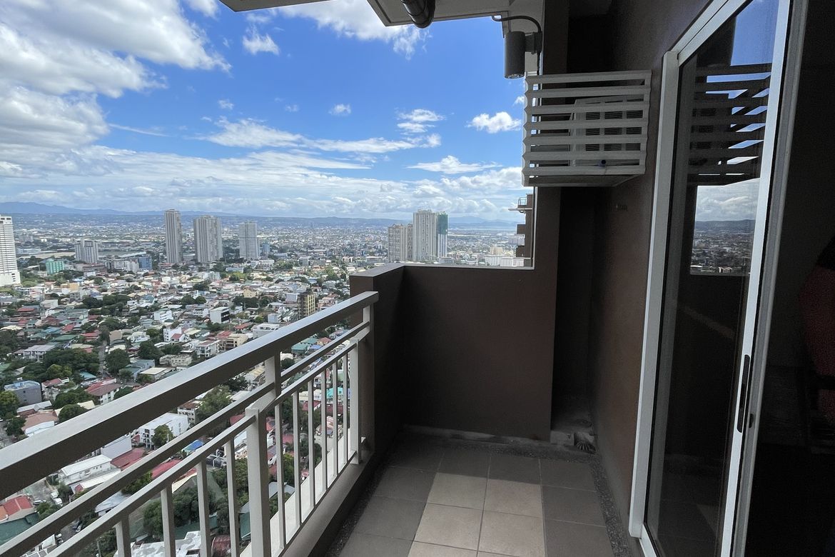 3 Bedroom Condo for Sale in Brixton Place, Kapitolyo, Pasig, Metro Manila – photo 2