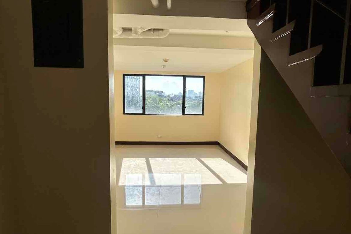 3 Bedroom Condo for Sale in Cambridge Village, San Andres, Cainta, Rizal