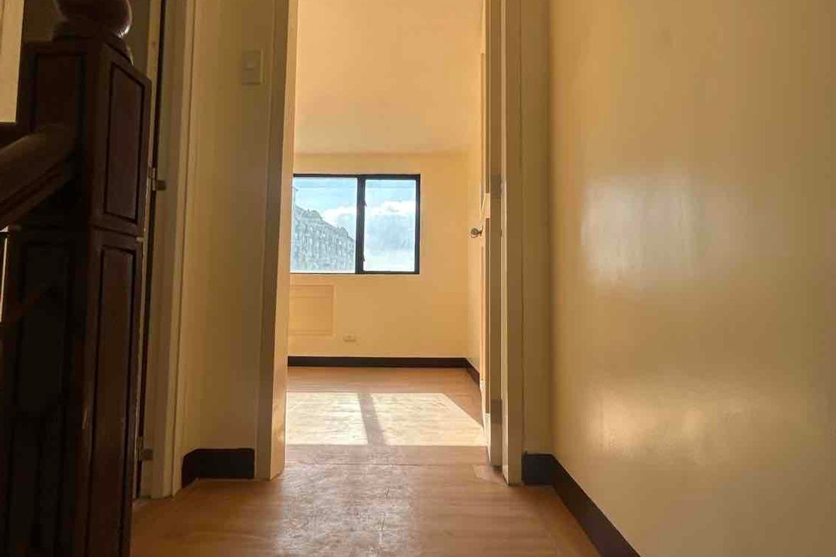 3 Bedroom Condo for Sale in Cambridge Village, San Andres, Cainta, Rizal – photo 5