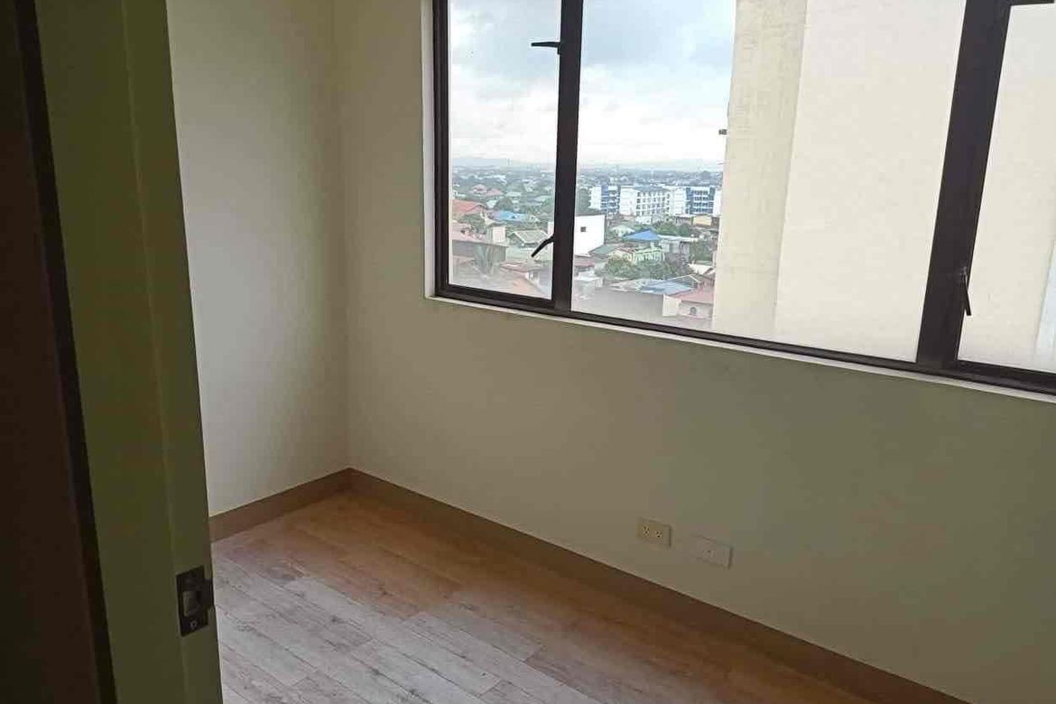 3 Bedroom Condo for Sale in Cambridge Village, San Andres, Cainta, Rizal – photo 7