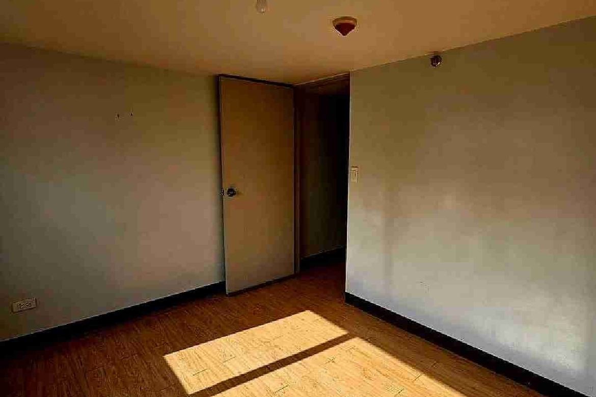 3 Bedroom Condo for Sale in Cambridge Village, San Andres, Cainta, Rizal – photo 4
