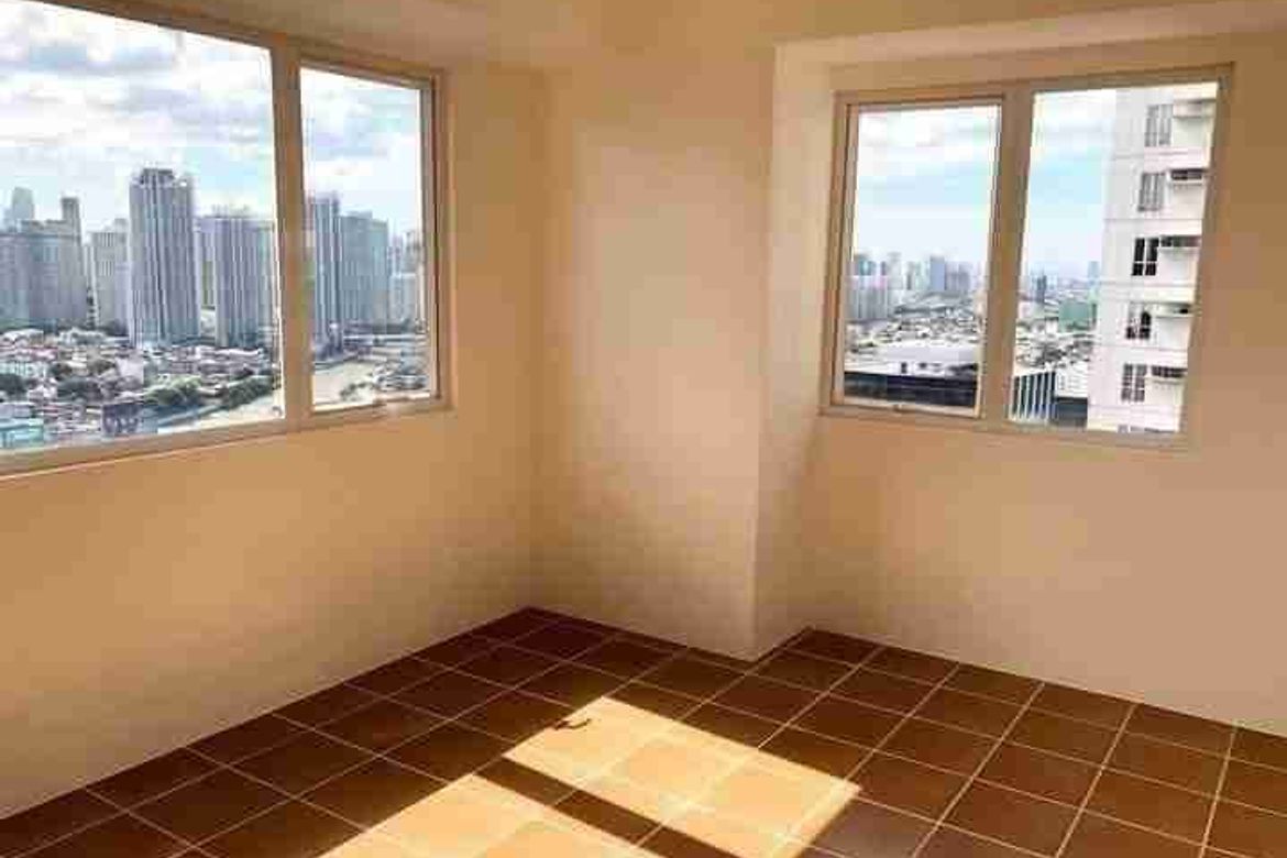 3 Bedroom Condo for Sale in COVENT GARDEN, Santa Mesa, Manila, Metro Manila near LRT-2 V. Mapa – photo 2
