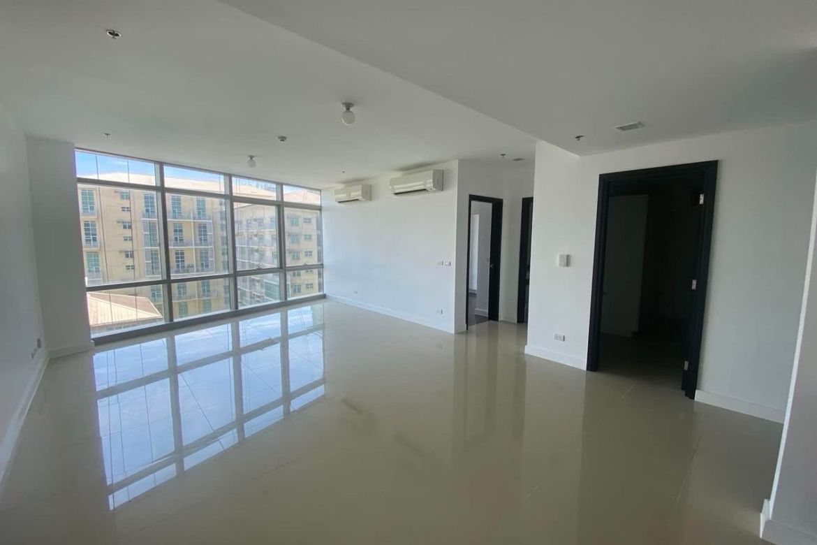 3 Bedroom Condo for Sale in East Gallery Place, BGC, Taguig