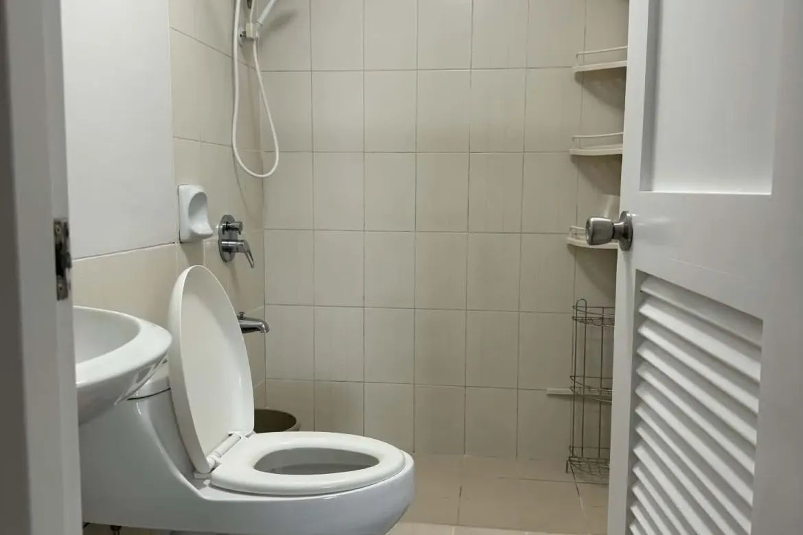 3 Bedroom Condo for Sale in Flair Towers, Highway Hills, Mandaluyong, Metro Manila near MRT-3 Boni – photo 7