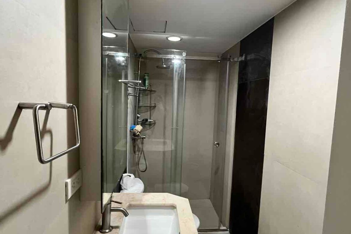 3 Bedroom Condo for Sale in Forbeswood Heights, BGC, Taguig – photo 7