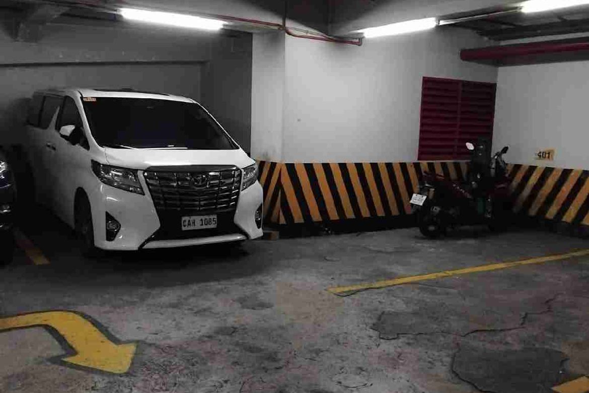 3 Bedroom Condo for Sale in Greenhills, San Juan, Metro Manila near MRT-3 Santolan – photo 5