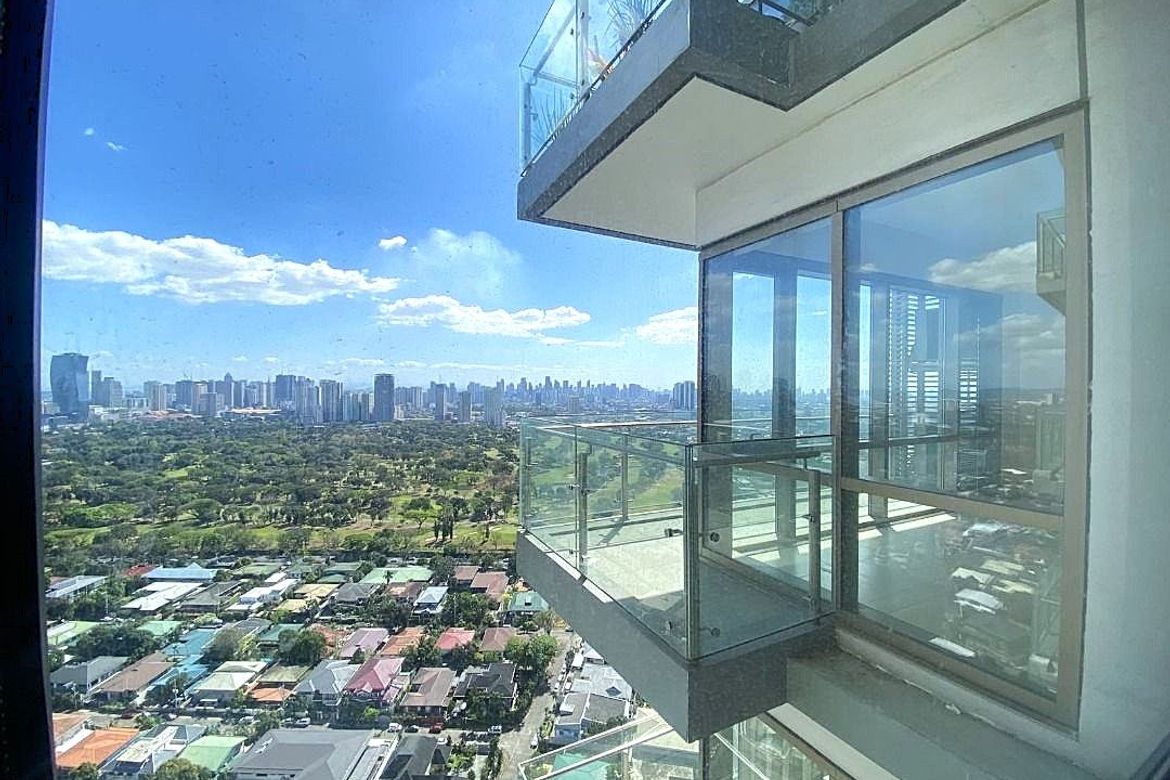 3 Bedroom Condo for Sale in Greenhills, San Juan, Metro Manila near MRT-3 Santolan – photo 3