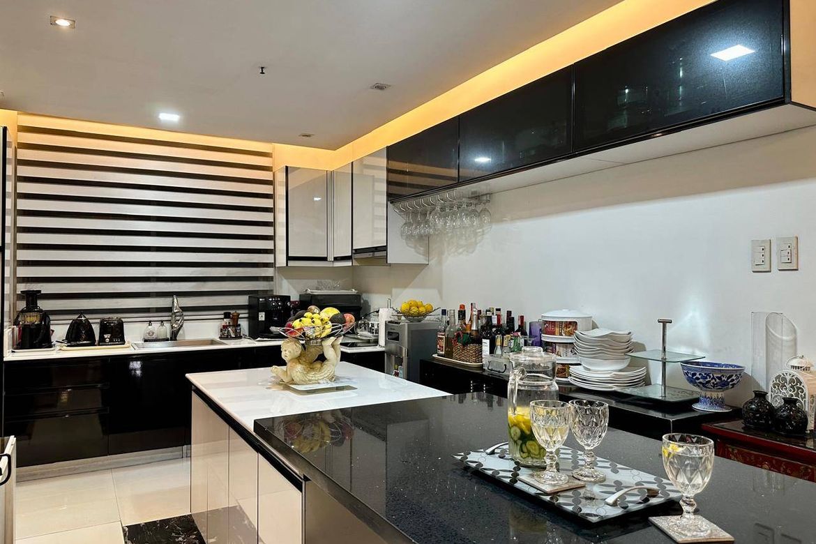 3 Bedroom Condo for Sale in Greenhills, San Juan, Metro Manila near MRT-3 Santolan – photo 3