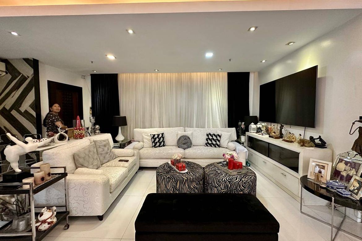3 Bedroom Condo for Sale in Greenhills, San Juan, Metro Manila near MRT-3 Santolan – photo 8