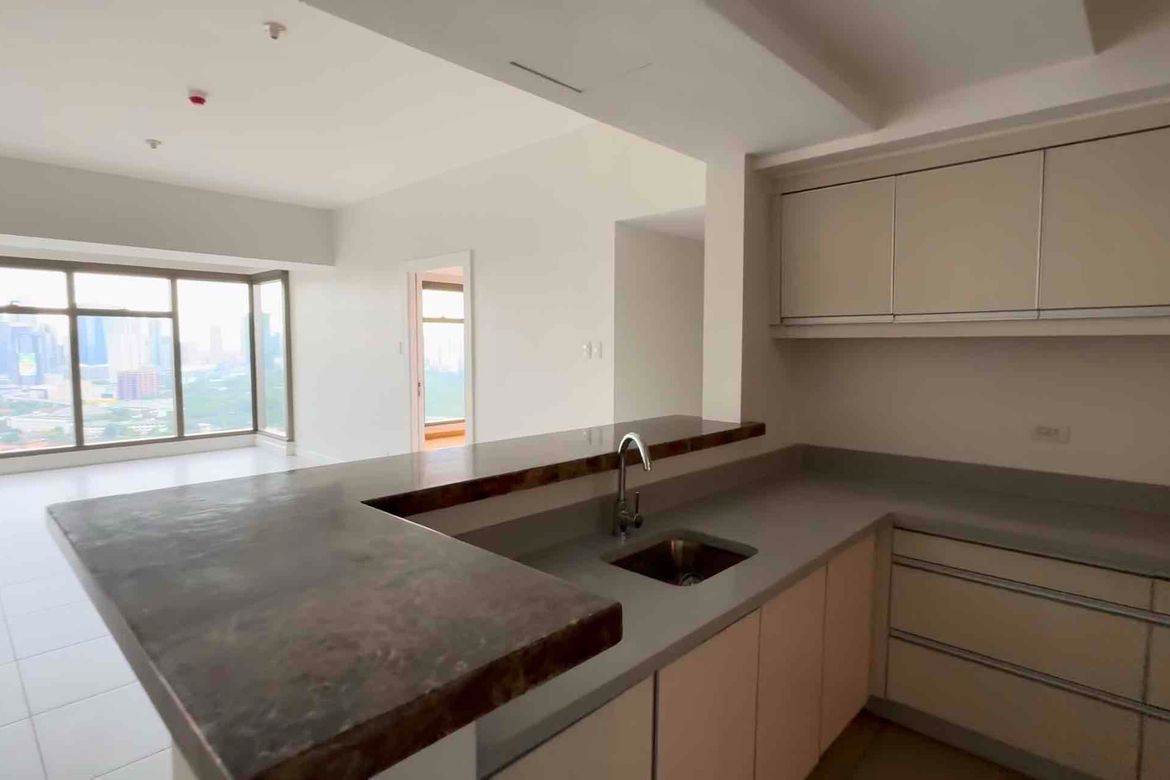 3 Bedroom Condo for Sale in Greenhills, San Juan, Metro Manila near MRT-3 Santolan – photo 8