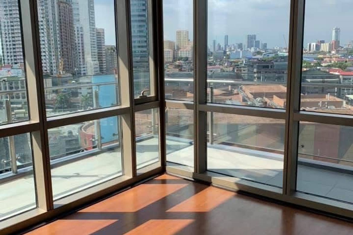 3 Bedroom Condo for Sale in Greenhills, San Juan, Metro Manila near MRT-3 Santolan