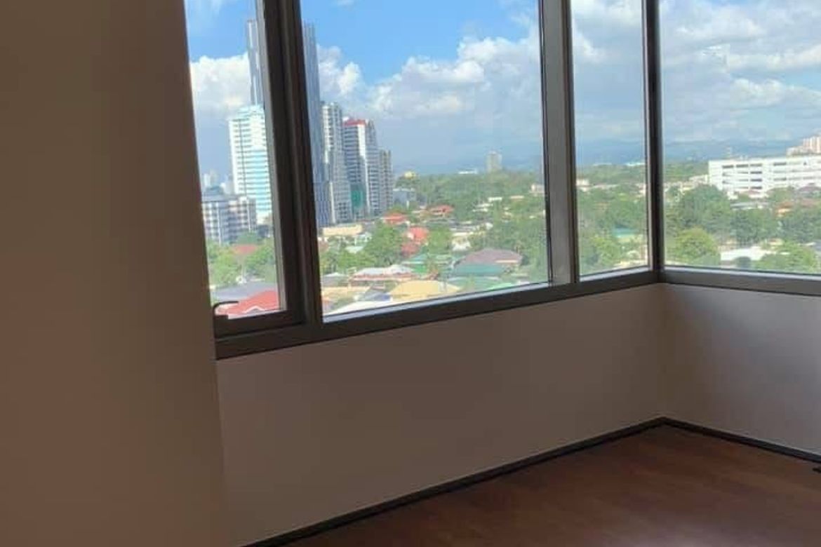 3 Bedroom Condo for Sale in Greenhills, San Juan, Metro Manila near MRT-3 Santolan – photo 4