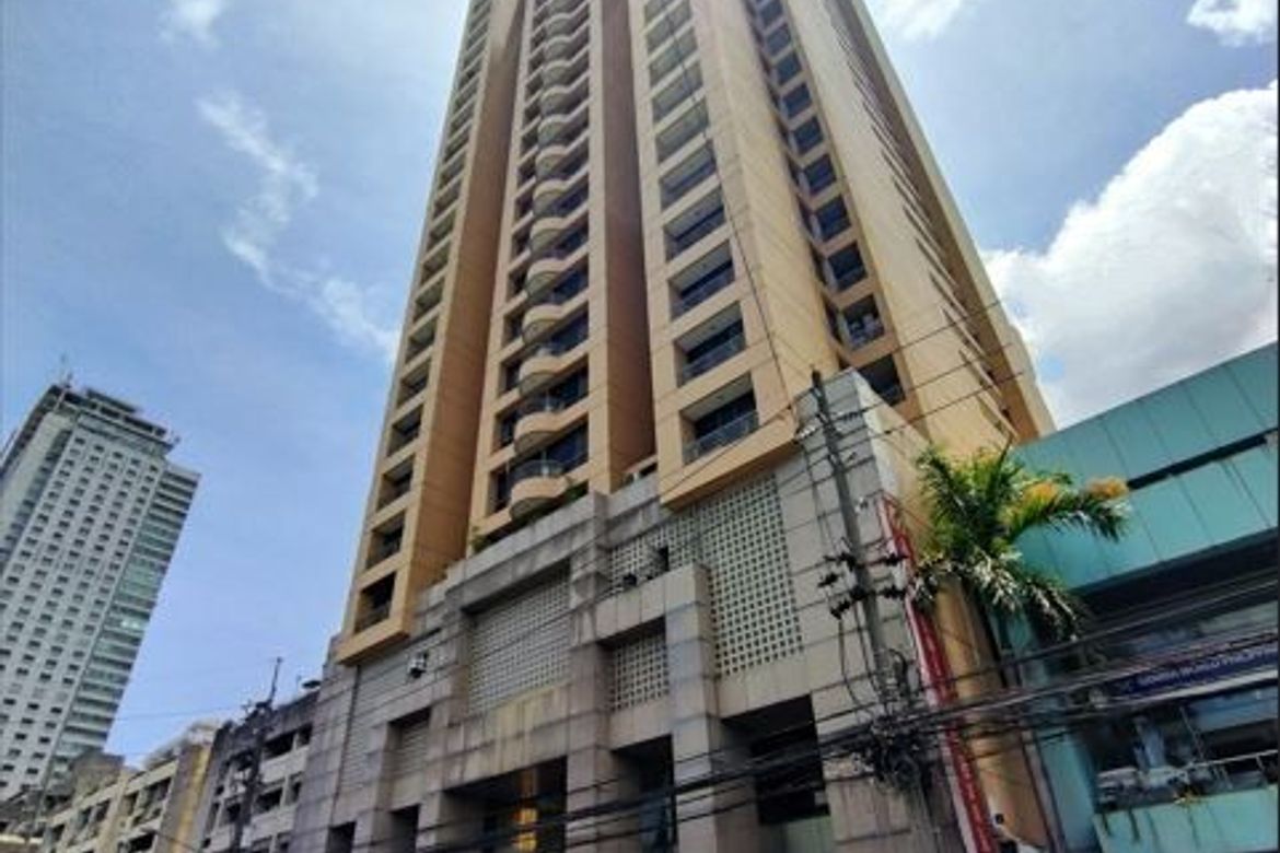 3 Bedroom Condo for Sale in Greenhills, San Juan, Metro Manila near MRT-3 Santolan