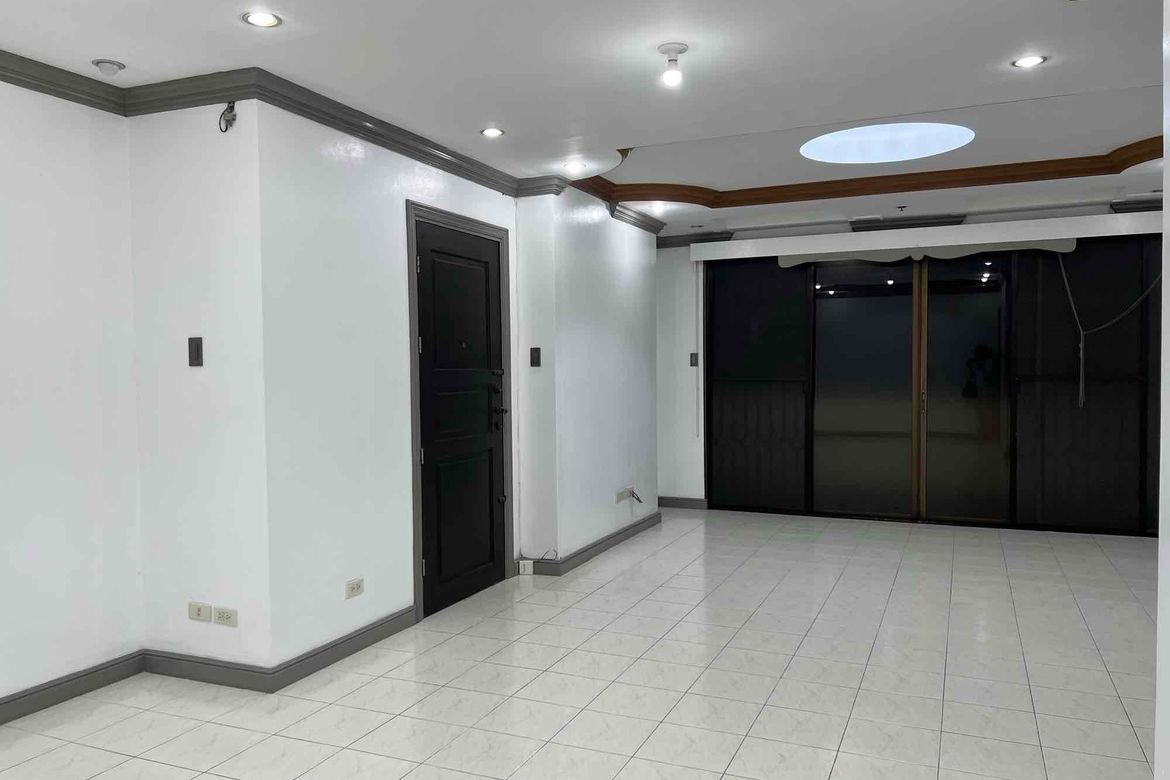 3 Bedroom Condo for Sale in Greenrich Mansion, San Antonio, Pasig, Metro Manila near MRT-3 Shaw Boulevard – photo 3