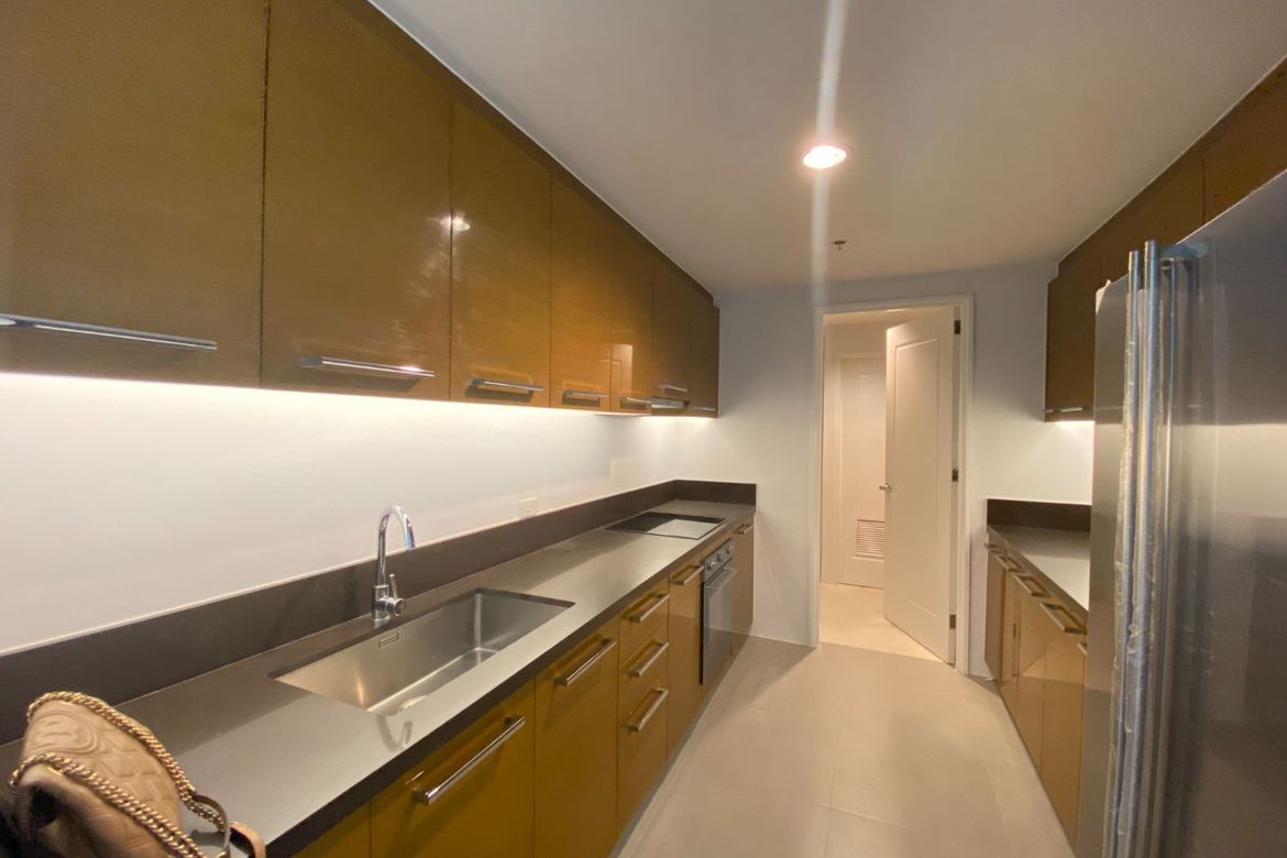 3 Bedroom Condo for Sale in Guadalupe Viejo, Makati, Metro Manila near MRT-3 Guadalupe – photo 4