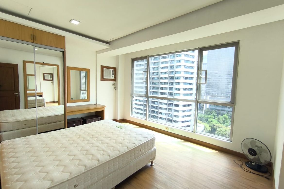 3 Bedroom Condo for Sale in Kensington Place, BGC, Taguig near MRT-3 Buendia – photo 5