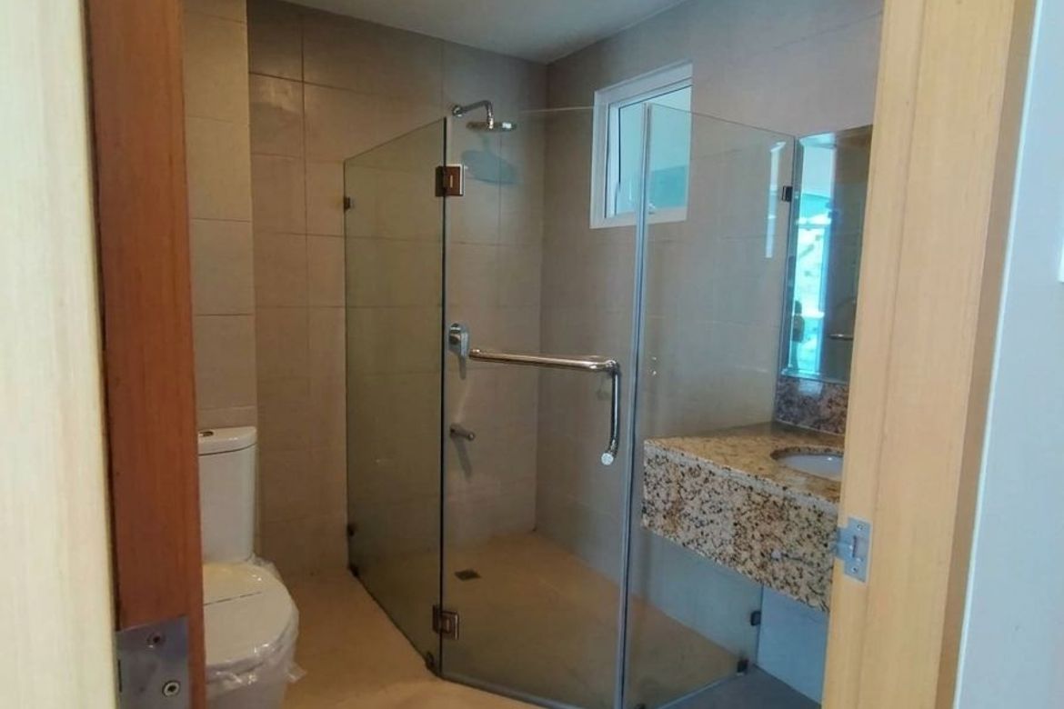 3 Bedroom Condo for Sale in Madison Park West, BGC, Taguig – photo 15