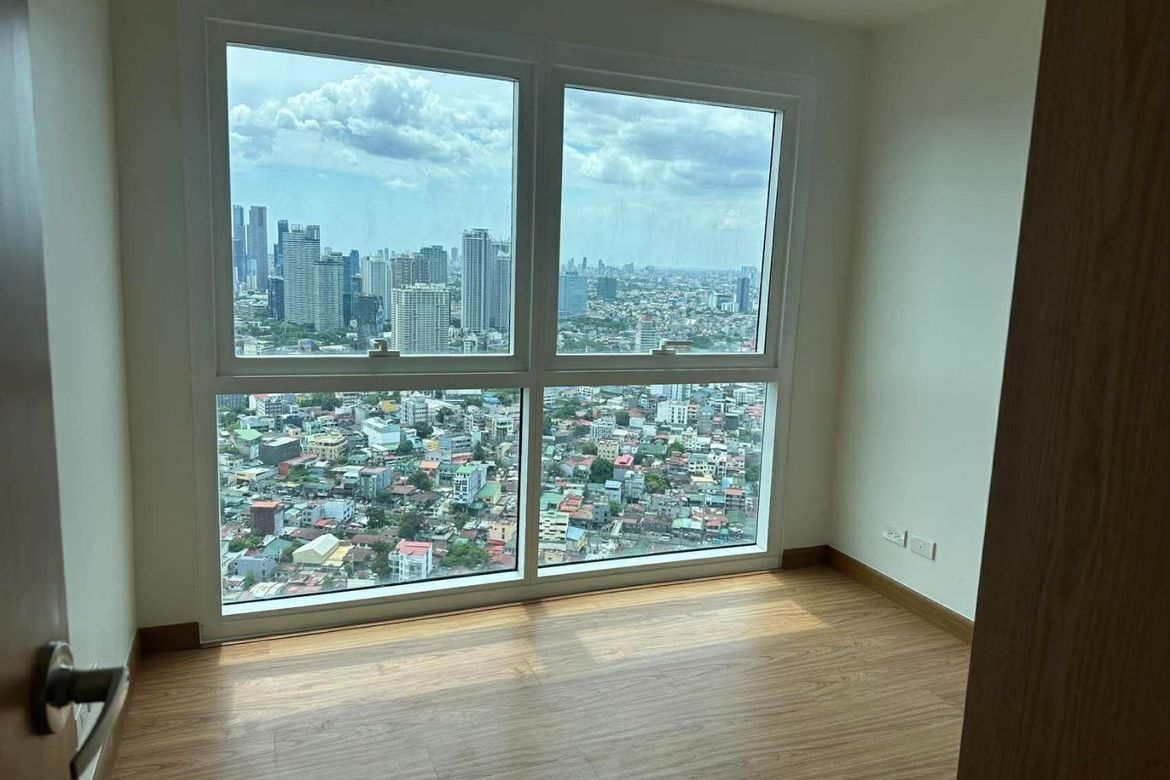 3 Bedroom Condo for Sale in Madison Park West, BGC, Taguig – photo 4