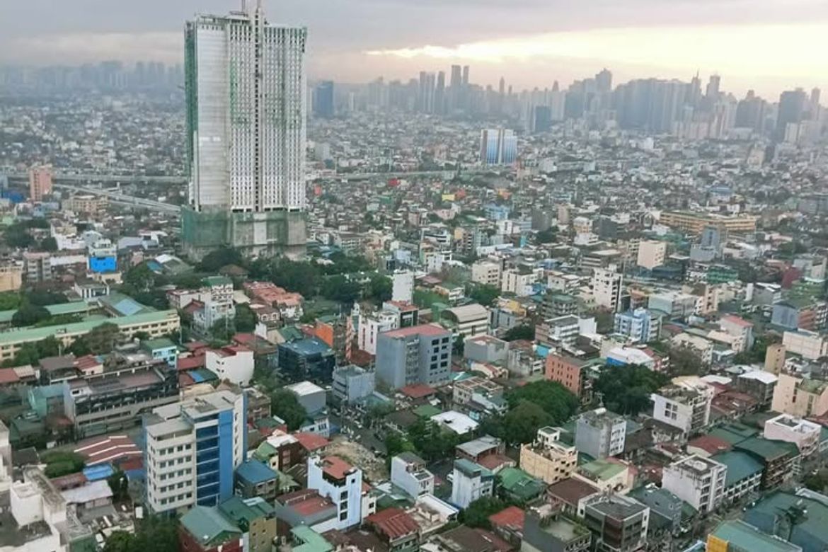 3 Bedroom Condo for Sale in Malate, Manila, Metro Manila near LRT-1 Pedro Gil – photo 2