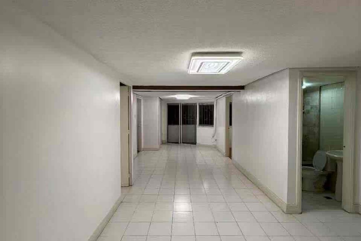 3 Bedroom Condo for Sale in Malate, Manila, Metro Manila near LRT-1 Vito Cruz – photo 5