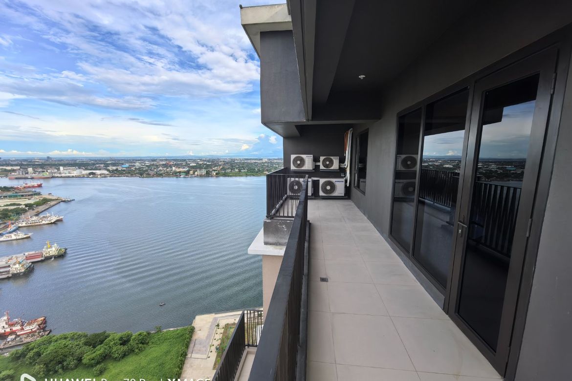 3 Bedroom Condo for Sale in Mandani Bay Suites, Tipolo, Mandaue, Cebu