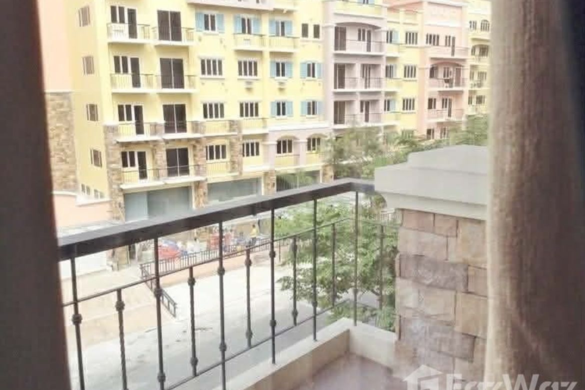 3 Bedroom Condo for Sale in McKinley Hill Garden Villas, McKinley Hill, Taguig, Metro Manila – photo 2